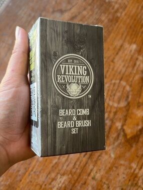 Revolution Viking Beard Comb & Brush Set - Black